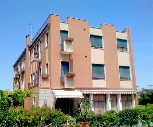 Hotel Rivamare Lido di Venezia Eksteriør bilde